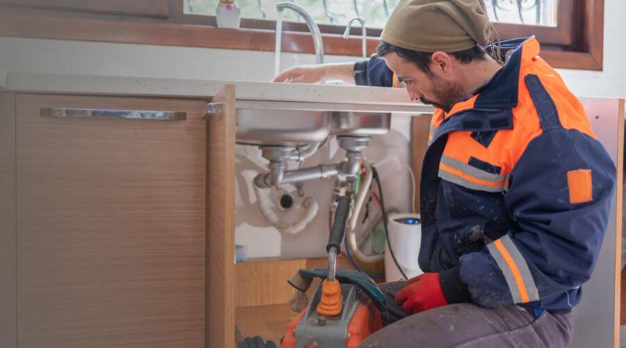 leaky faucet repair in Holbrook, ID